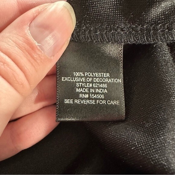 Curations Black Embroidered Velvet Blouse NWT Size Large - Picture 8 of 13